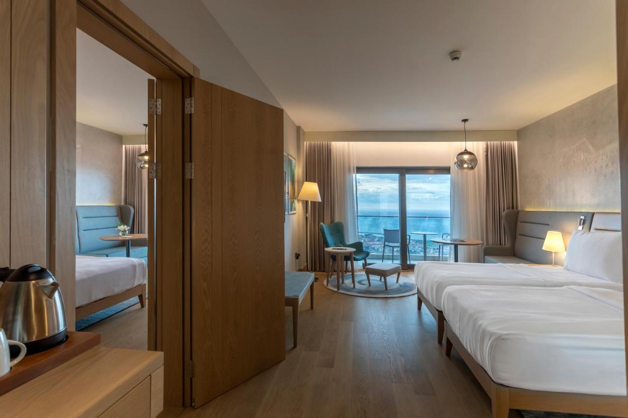 Radisson Blu Hotel Trabzon Esterno foto Family room
