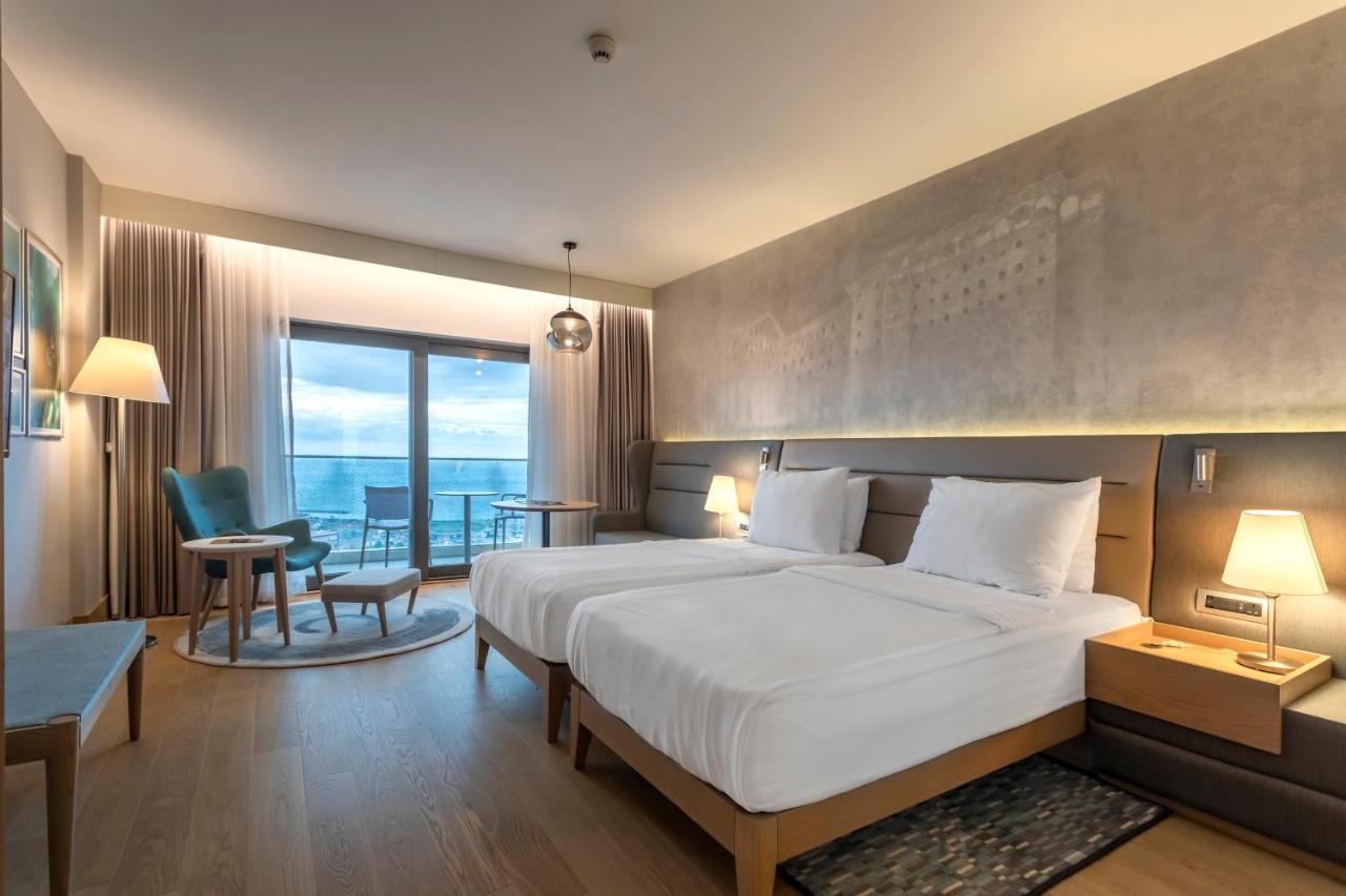 Radisson Blu Hotel Trabzon Esterno foto Deluxe Ocean View