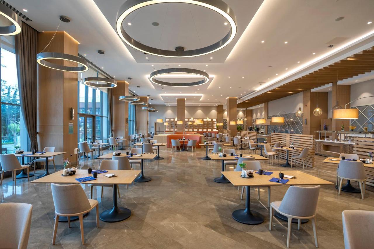 Radisson Blu Hotel Trabzon Esterno foto The restaurant