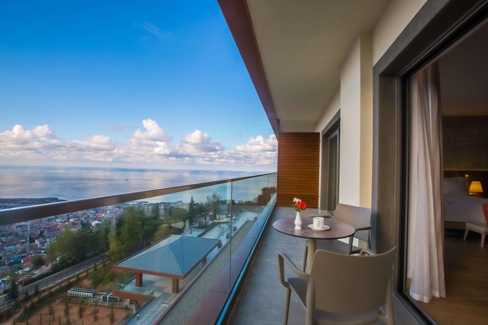 Radisson Blu Hotel Trabzon Esterno foto View from a suite